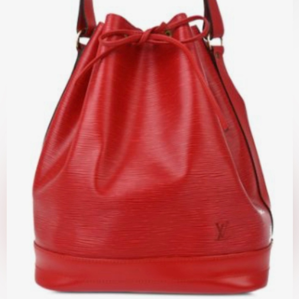 Louis Vuitton Noe Epi Leather Bucket bag- 90’s EUC!